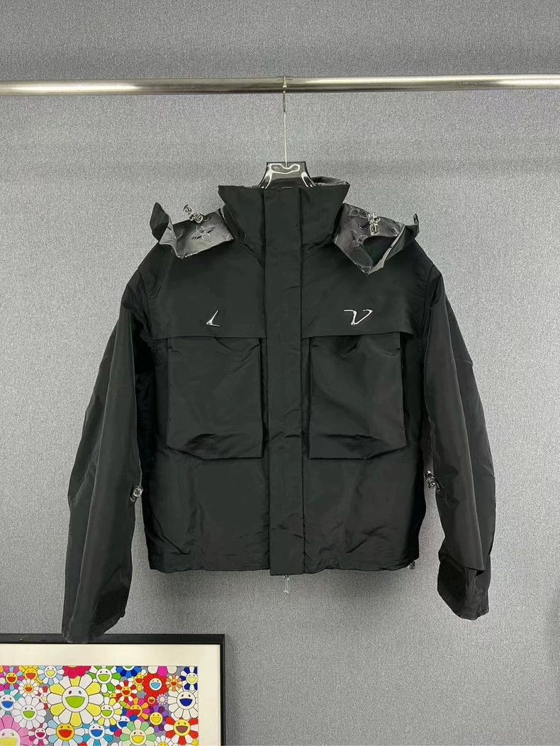 Louis Vuitton louis vuitton reversible insulated jacket in black-dmc Size US L / EU 52-54 / 3 - 4 Thumbnail