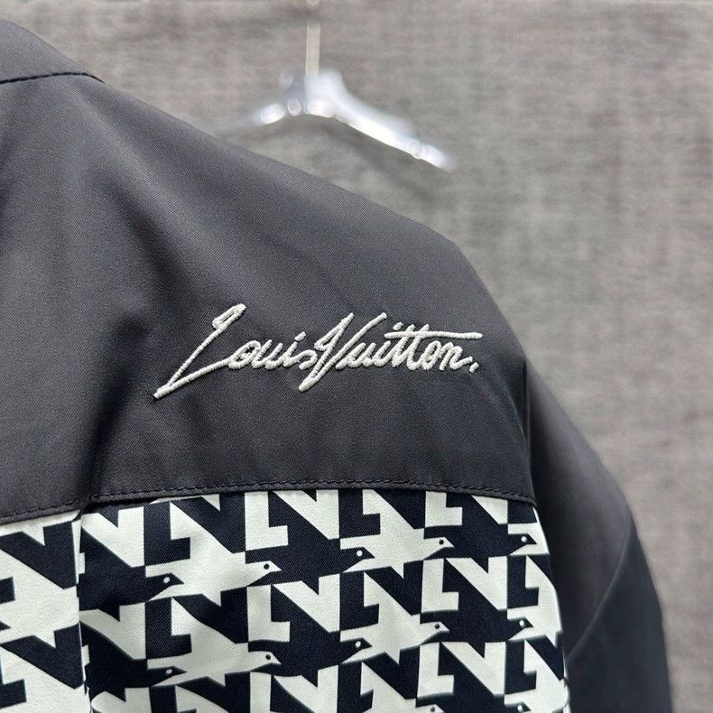 Louis Vuitton louis vuitton black and white jacket-dmc Size US XXL / EU 58 / 5 - 5 Thumbnail