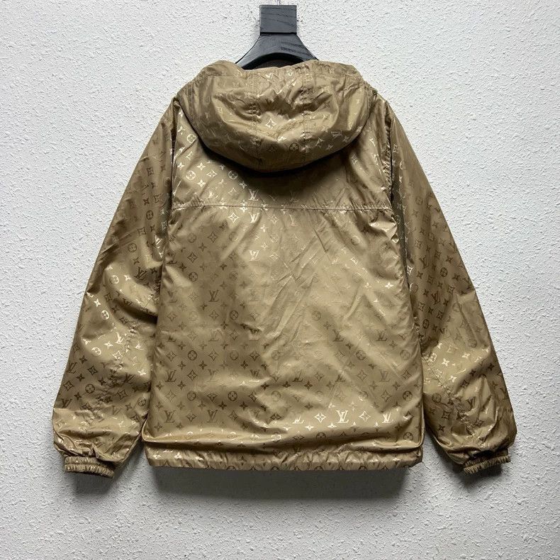 Louis Vuitton louis vuitton reversible monogram hooded jacket-dmc Size US M / EU 48-50 / 2 - 4 Thumbnail