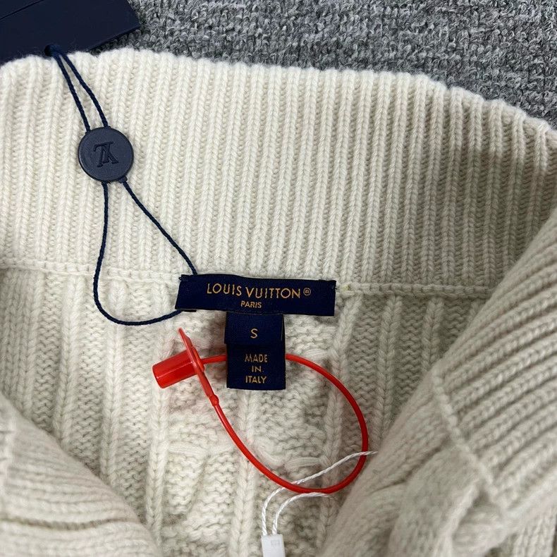 Louis Vuitton louis vuitton new cable knit cardigan-dmc Size US S / EU 44-46 / 1 - 7 Thumbnail