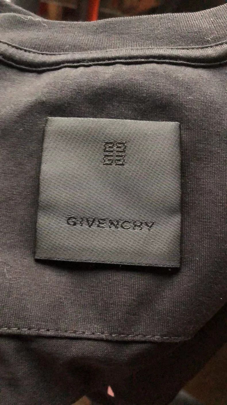 Givenchy givenchy classic black t-shirt with logo-dmc Size US XS / EU 42 / 0 - 6 Thumbnail