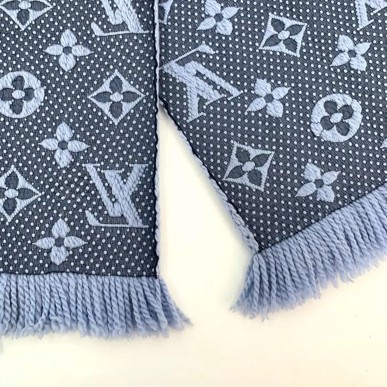 Louis Vuitton louis vuitton light blue wool logo scarf-dmc Size ONE SIZE - 6 Thumbnail