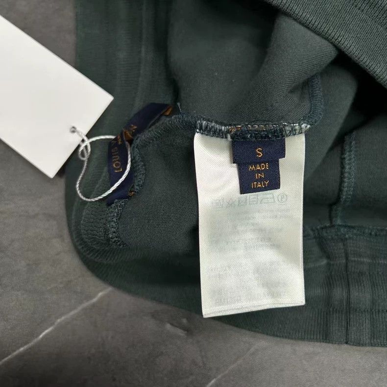 Louis Vuitton louis vuitton metal logo jogger pants size s-dmc Size US 26 / EU 42 - 7 Thumbnail