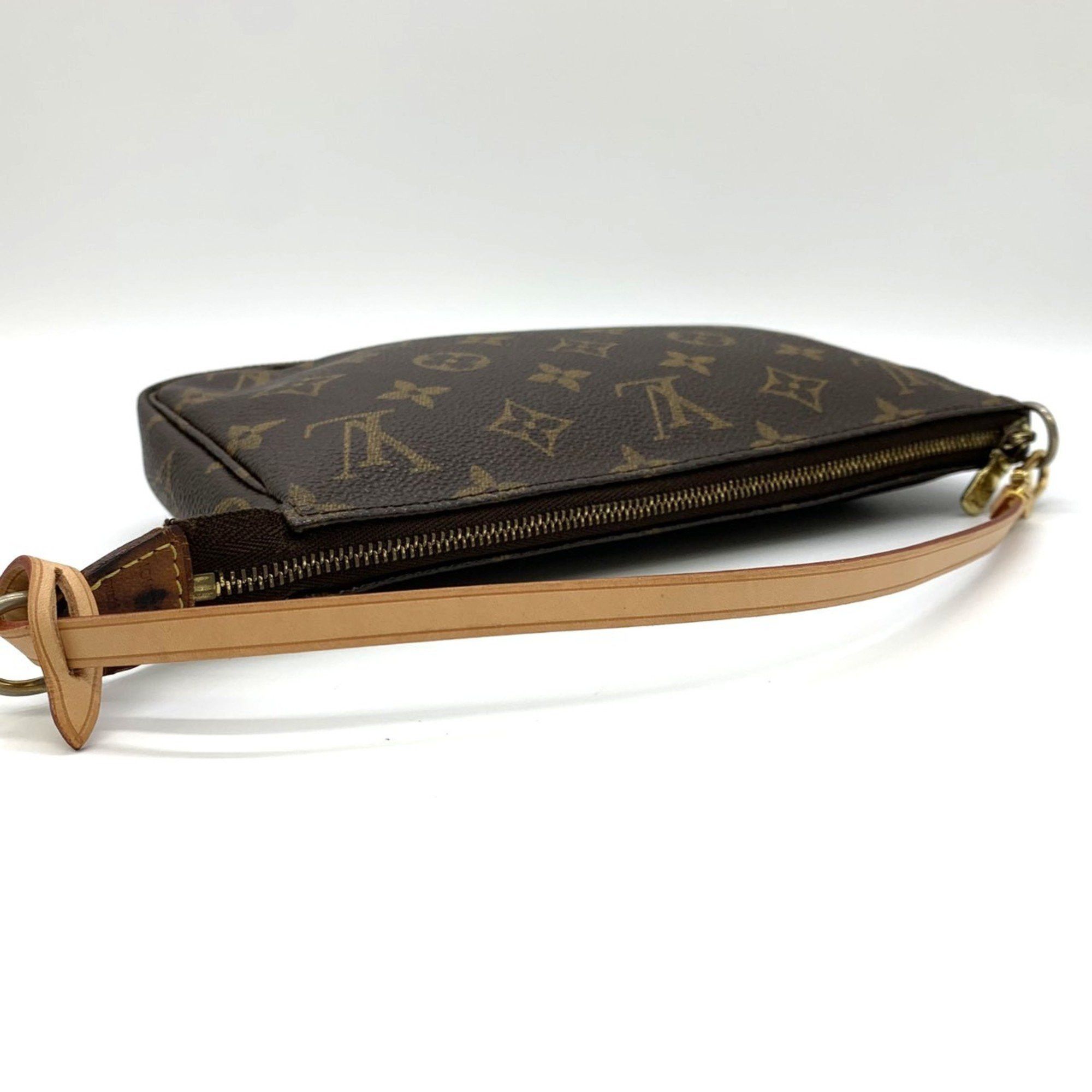 Louis Vuitton Louis Vuitton Pochette Accessoire clutch Size ONE SIZE - 3 Thumbnail