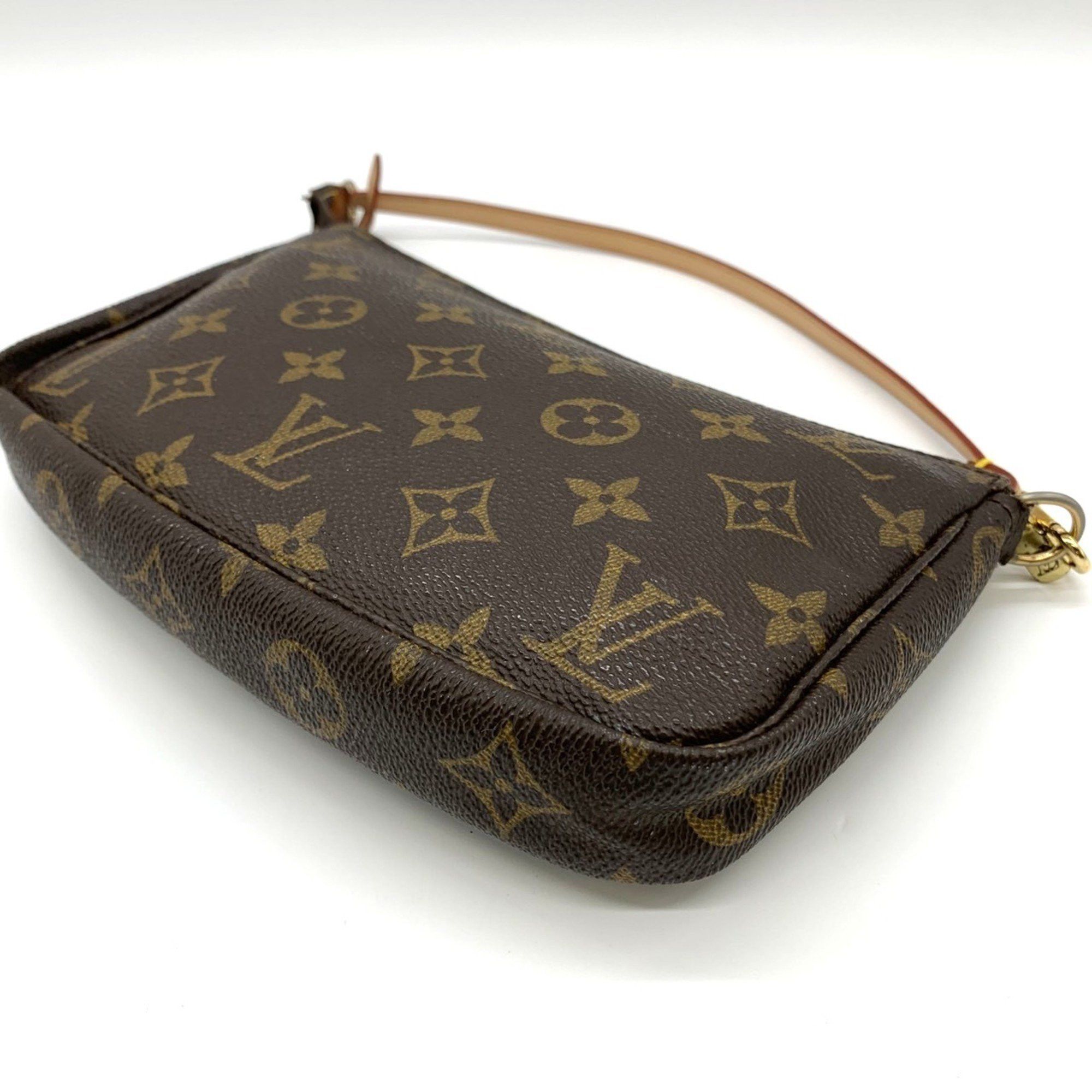 Louis Vuitton Louis Vuitton Pochette Accessoire clutch Size ONE SIZE - 4 Thumbnail