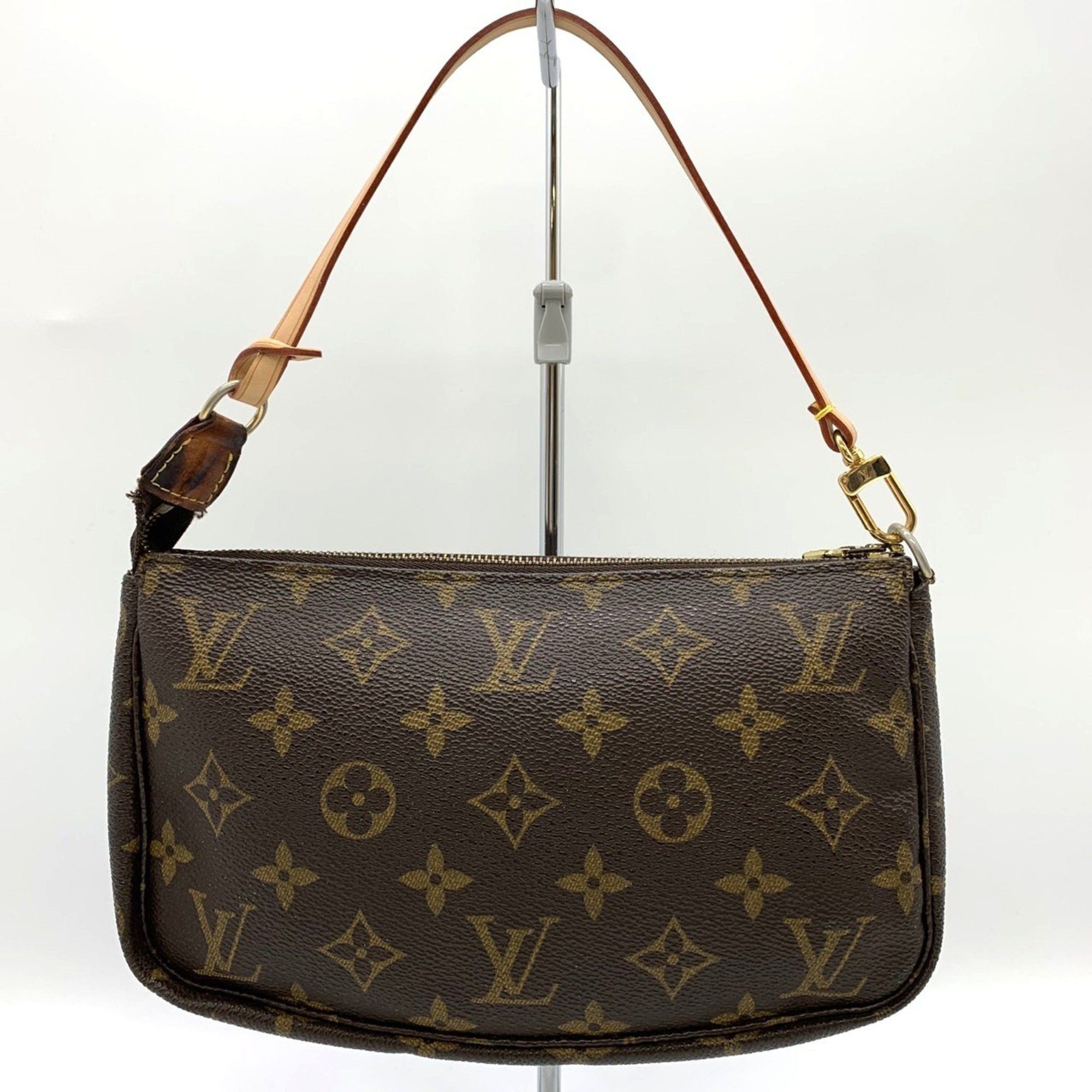 Louis Vuitton Louis Vuitton Pochette Accessoire clutch Size ONE SIZE - 2 Thumbnail