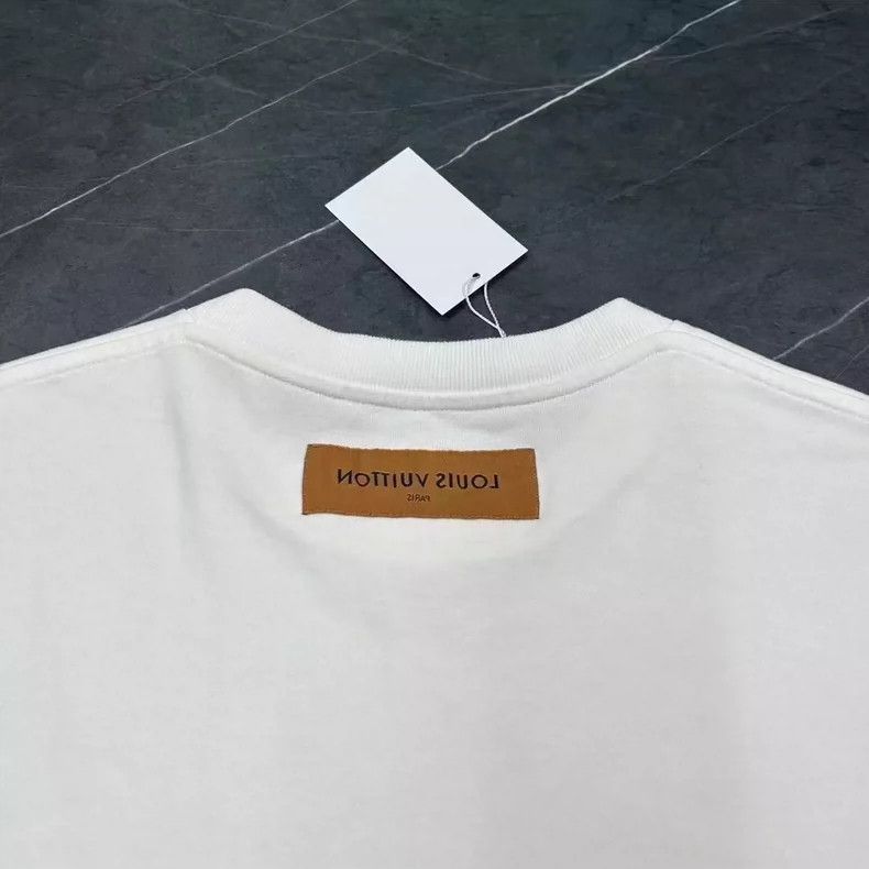 Louis Vuitton louis vuitton rainbow logo t-shirt-dmc Size US M / EU 48-50 / 2 - 4 Thumbnail