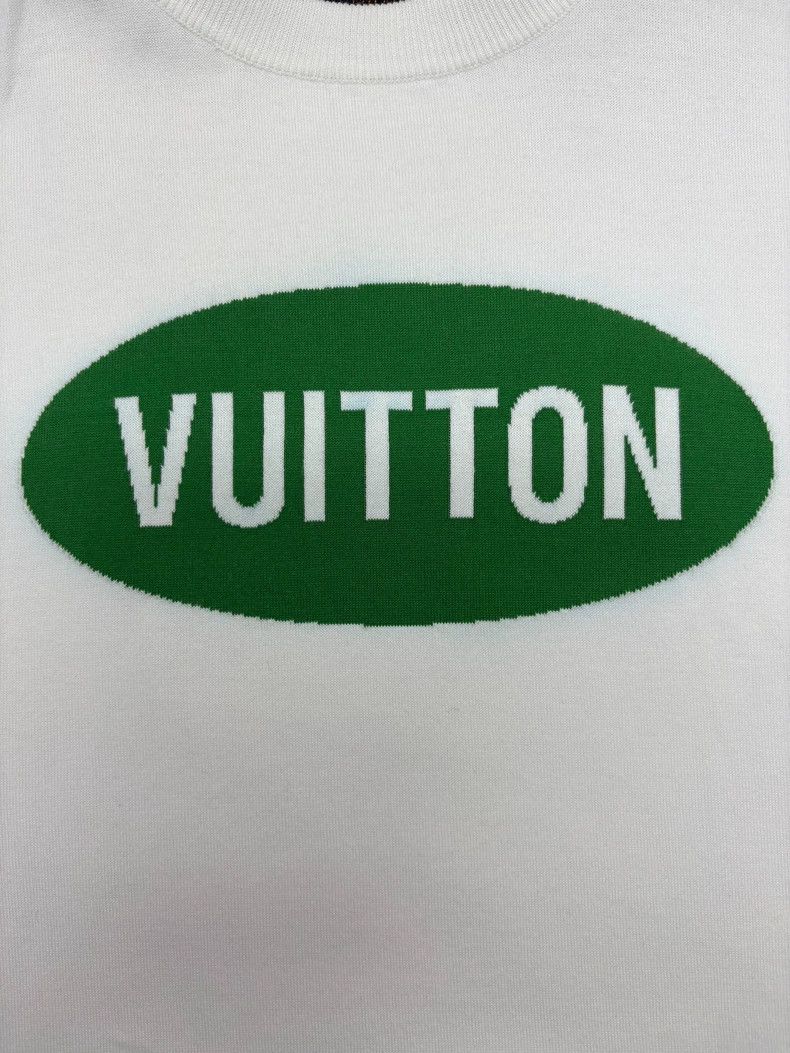 Louis Vuitton louis vuitton white green logo short sleeve shirt-dmc Size US S / EU 44-46 / 1 - 4 Thumbnail