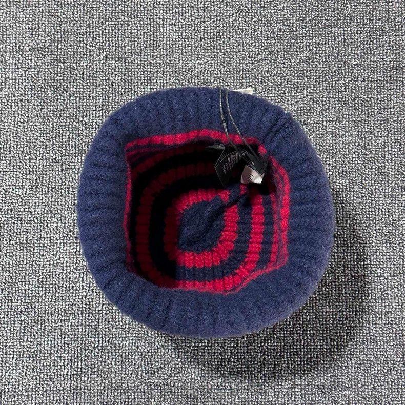 Gucci striped bee knit hat by gucci-dmc Size ONE SIZE - 2 Thumbnail