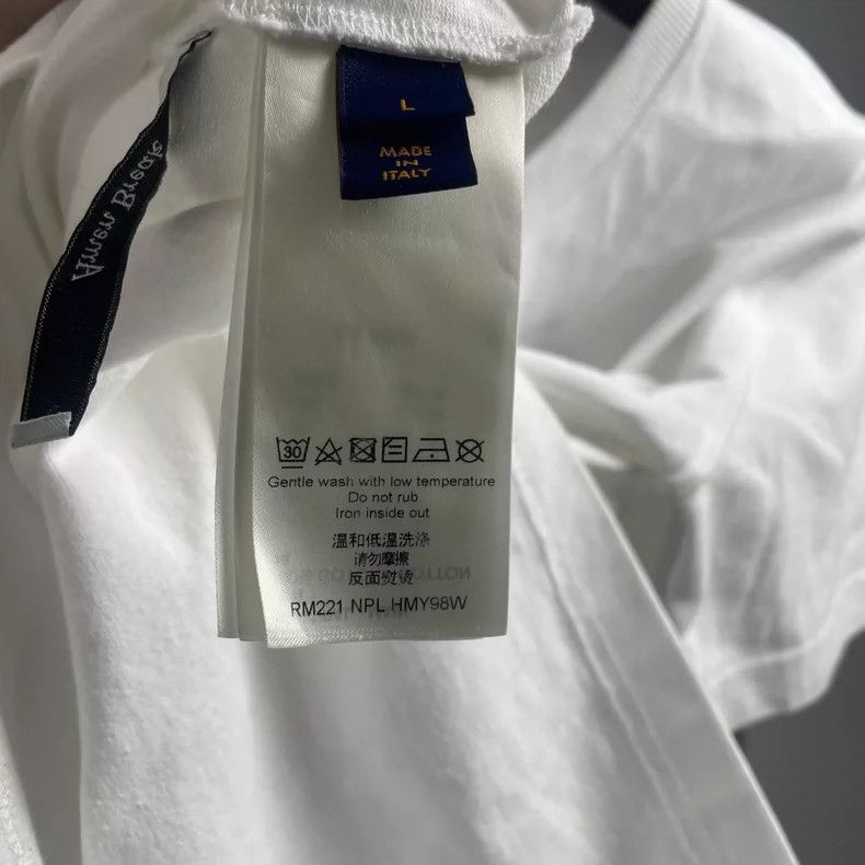 Louis Vuitton louis vuitton short sleeve t-shirt-dmc Size US L / EU 52-54 / 3 - 6 Thumbnail