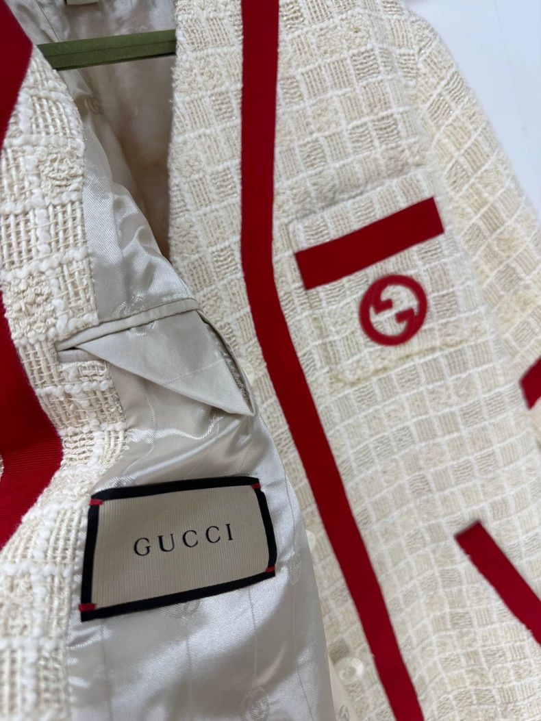Gucci beige and red tweed Gucci jacket-dmc Size US M / EU 48-50 / 2 - 4 Thumbnail