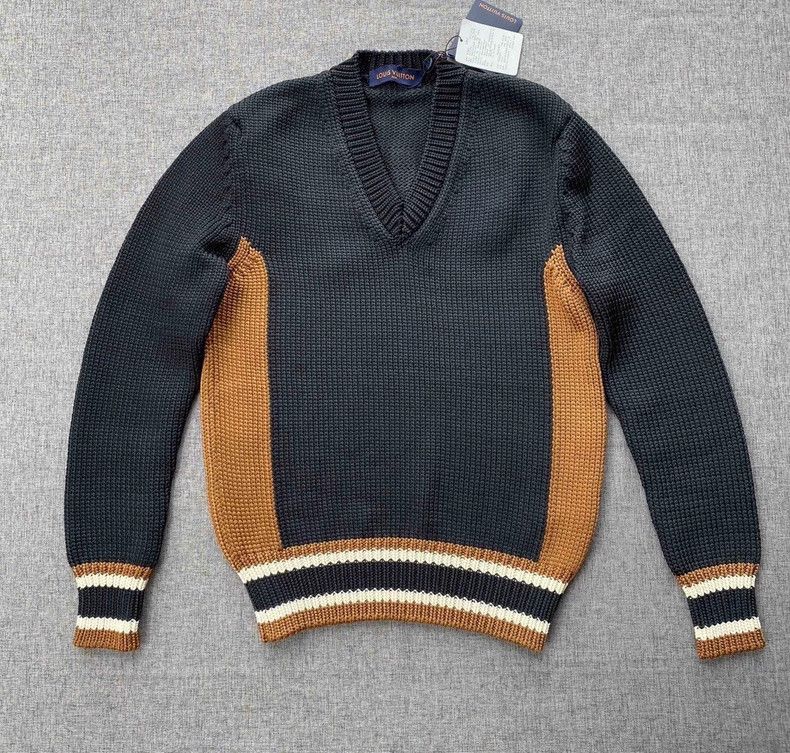 Louis Vuitton louis vuitton logo sweater with unique design-dmc Size US S / EU 44-46 / 1 - 2 Thumbnail