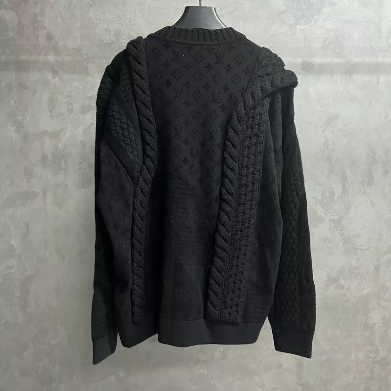 Louis Vuitton black v-neck men's asymmetrical knitted sweater-dmc Size US L / EU 52-54 / 3 - 2 Thumbnail