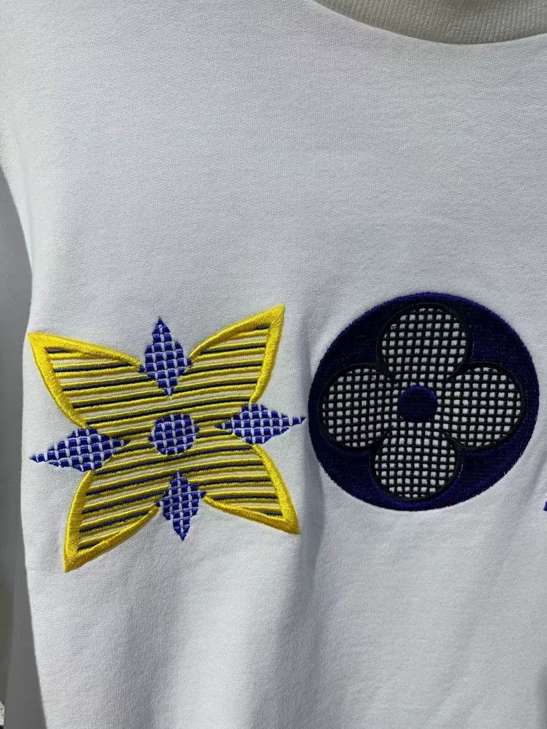 Louis Vuitton louis vuitton embroidered logo white sweatshirt-dmc Size US L / EU 52-54 / 3 - 3 Thumbnail