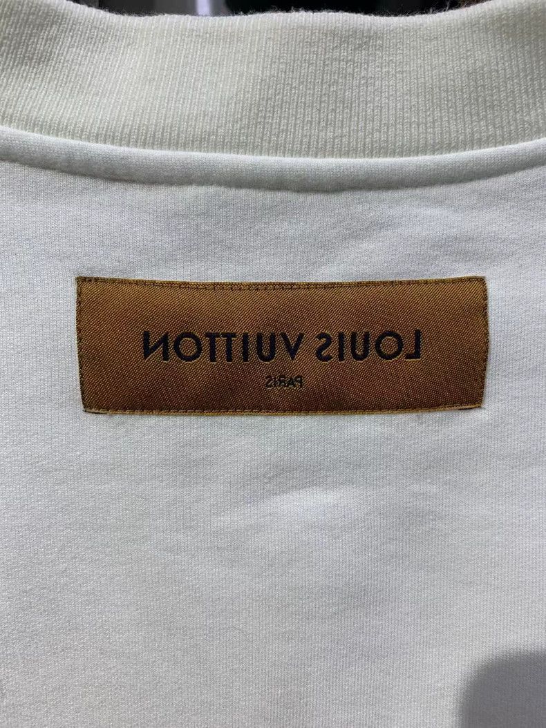 Louis Vuitton louis vuitton embroidered logo white sweatshirt-dmc Size US L / EU 52-54 / 3 - 7 Thumbnail
