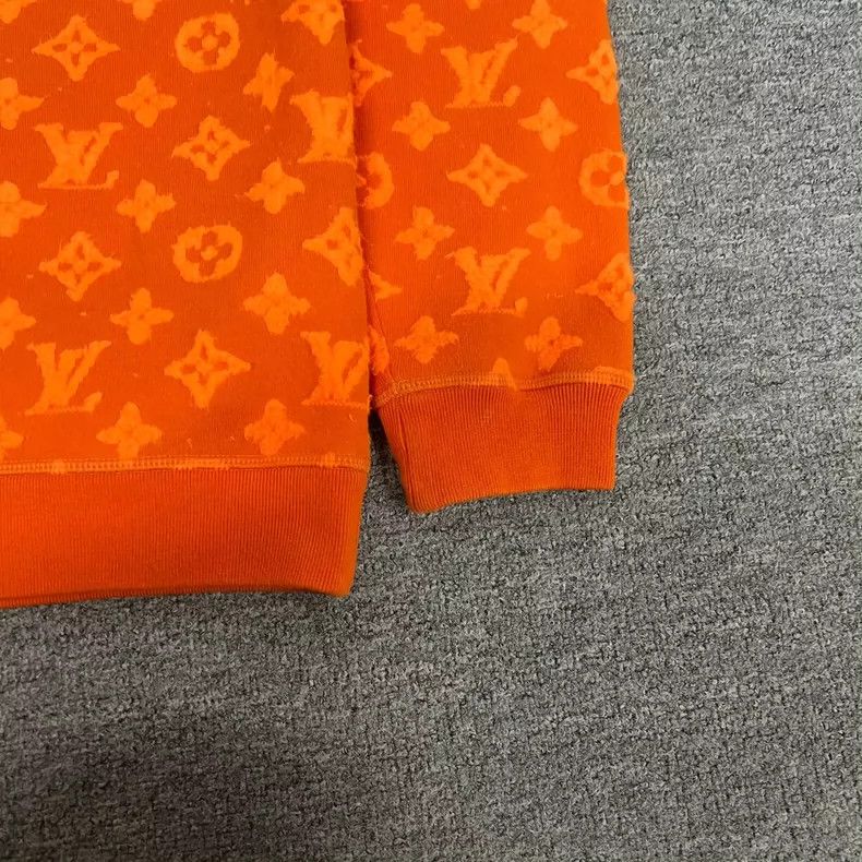 Louis Vuitton louis vuitton orange printed sweatshirt size M-dmc Size US M / EU 48-50 / 2 - 3 Thumbnail