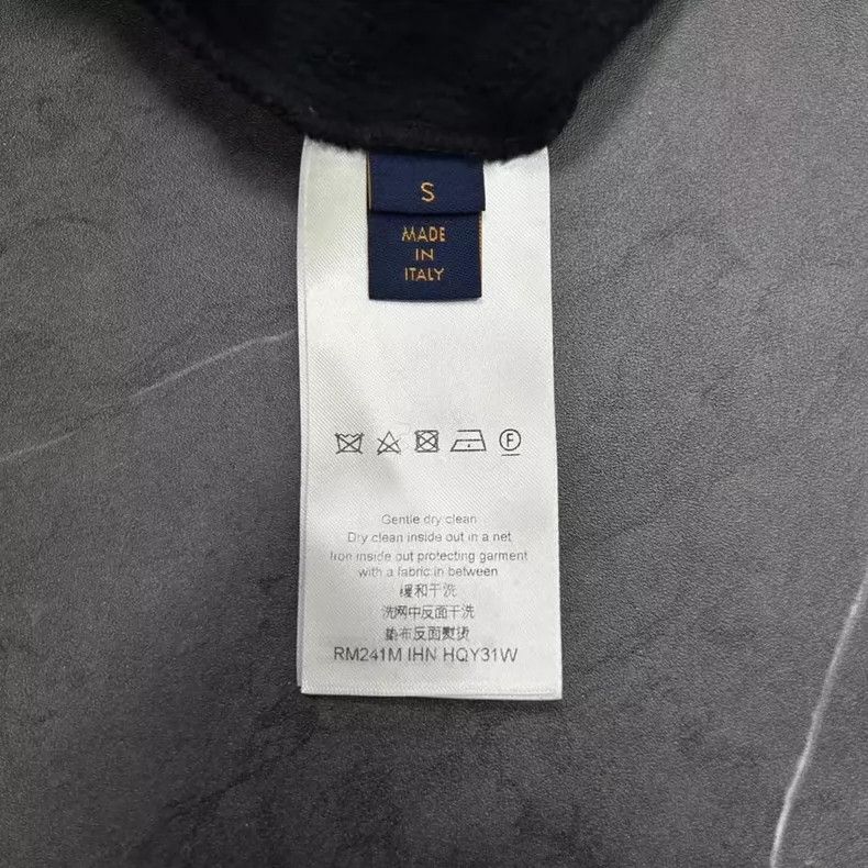 Louis Vuitton louis vuitton colorful logo pullover sweatshirt-dmc Size US S / EU 44-46 / 1 - 7 Thumbnail