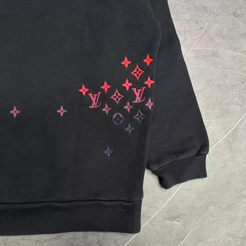 Louis Vuitton louis vuitton colorful logo pullover sweatshirt-dmc Size US S / EU 44-46 / 1 - 6 Thumbnail
