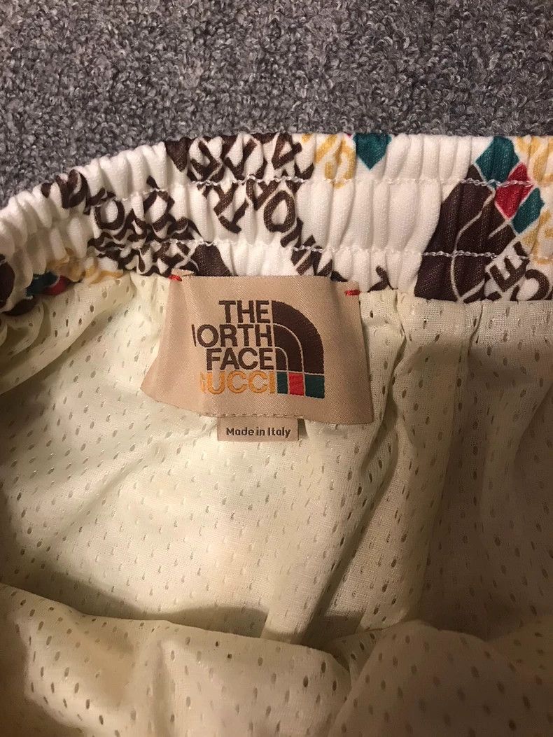 Gucci gucci x north face shorts in size large-dmc Size US 31 - 3 Thumbnail