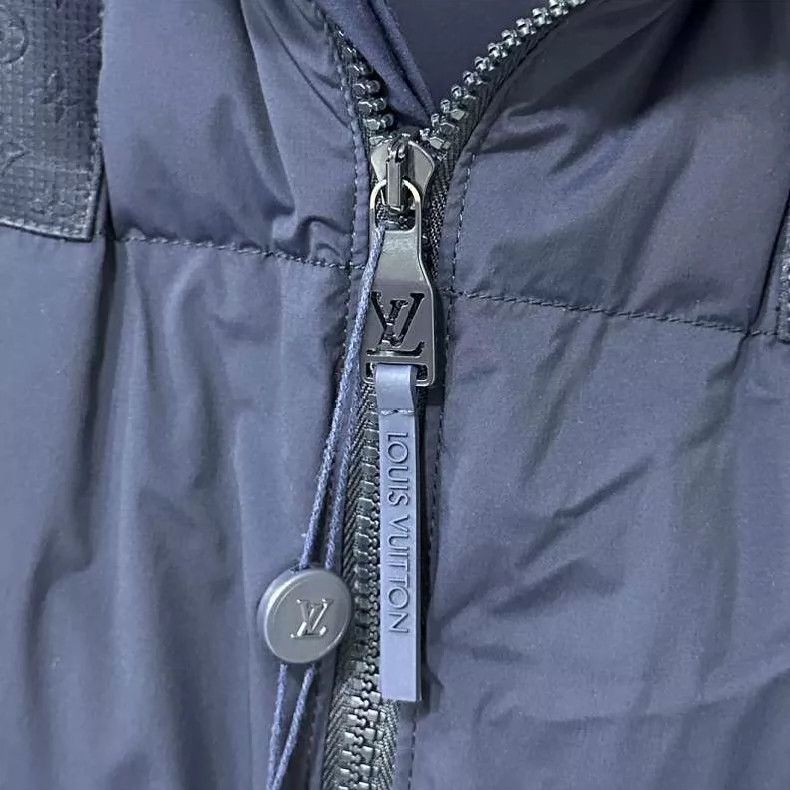 Louis Vuitton louis vuitton blue logo puffer jacket-dmc Size US XXL / EU 58 / 5 - 6 Thumbnail