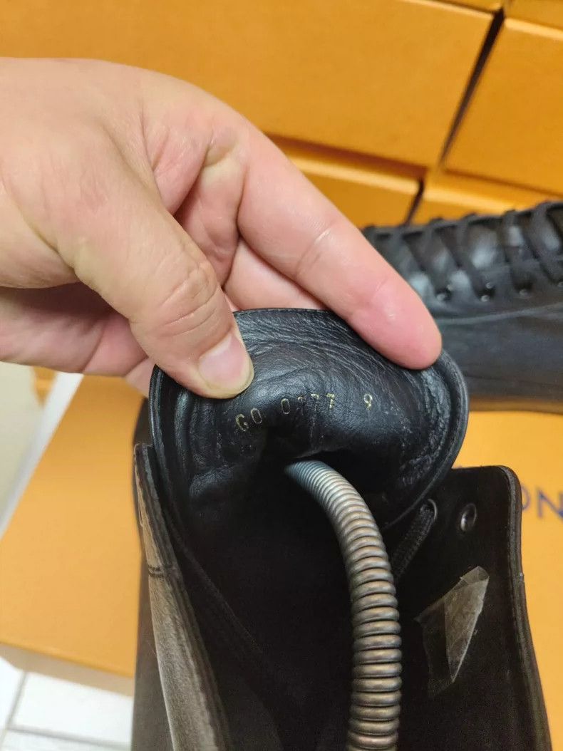 Louis Vuitton louis vuitton embroidered high-top sneakers-dmc Size US 9 / EU 42 - 7 Thumbnail