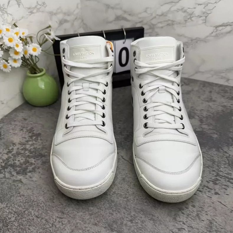 Louis Vuitton limited edition white sneakers size 41.5-dmc Size US 9.5 / EU 42-43 - 2 Thumbnail