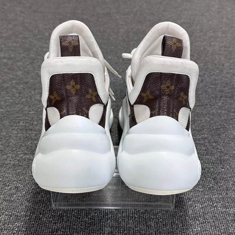 Louis Vuitton louis vuitton dad sneakers in white-dmc Size US 10.5 / EU 43-44 - 5 Thumbnail
