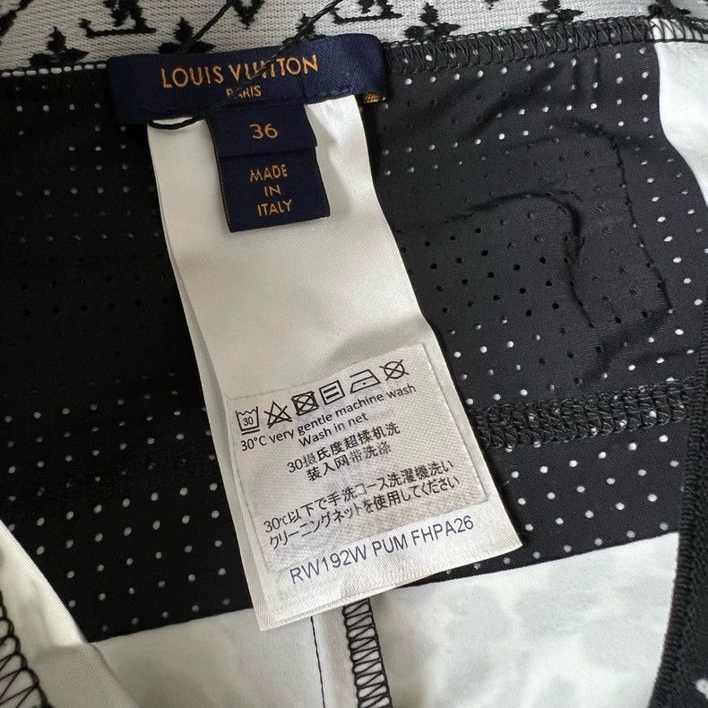 Louis Vuitton louis vuitton patterned yoga pants size 36-dmc Size US 36 / EU 52 - 5 Thumbnail