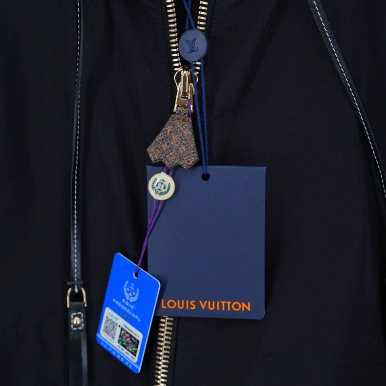 Louis Vuitton new louis vuitton zip hoodie jacket-dmc Size US S / EU 44-46 / 1 - 4 Thumbnail