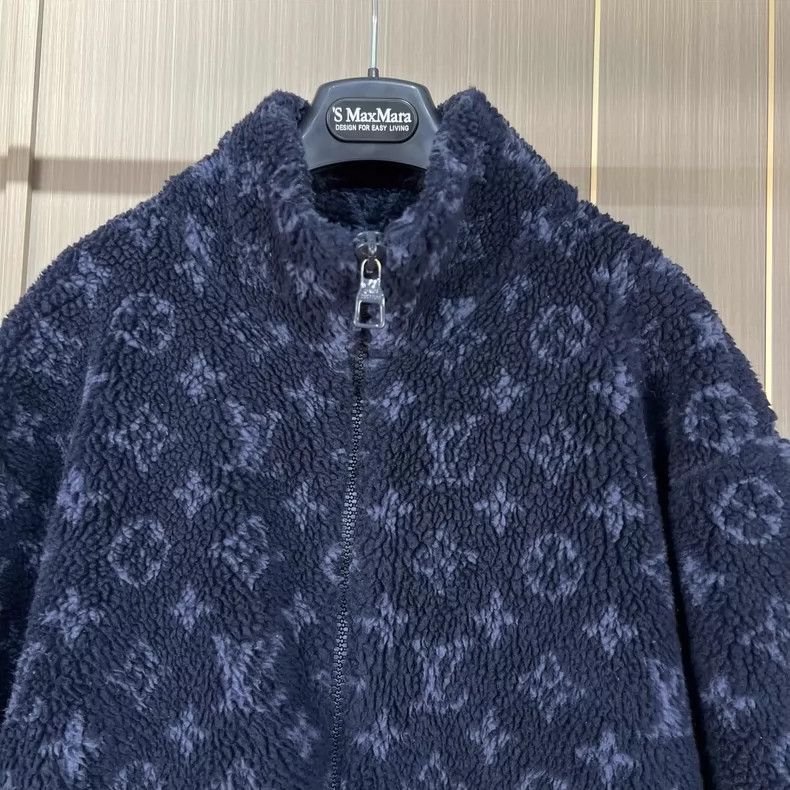 Louis Vuitton louis vuitton navy blue teddy jacket-dmc Size US M / EU 48-50 / 2 - 3 Thumbnail