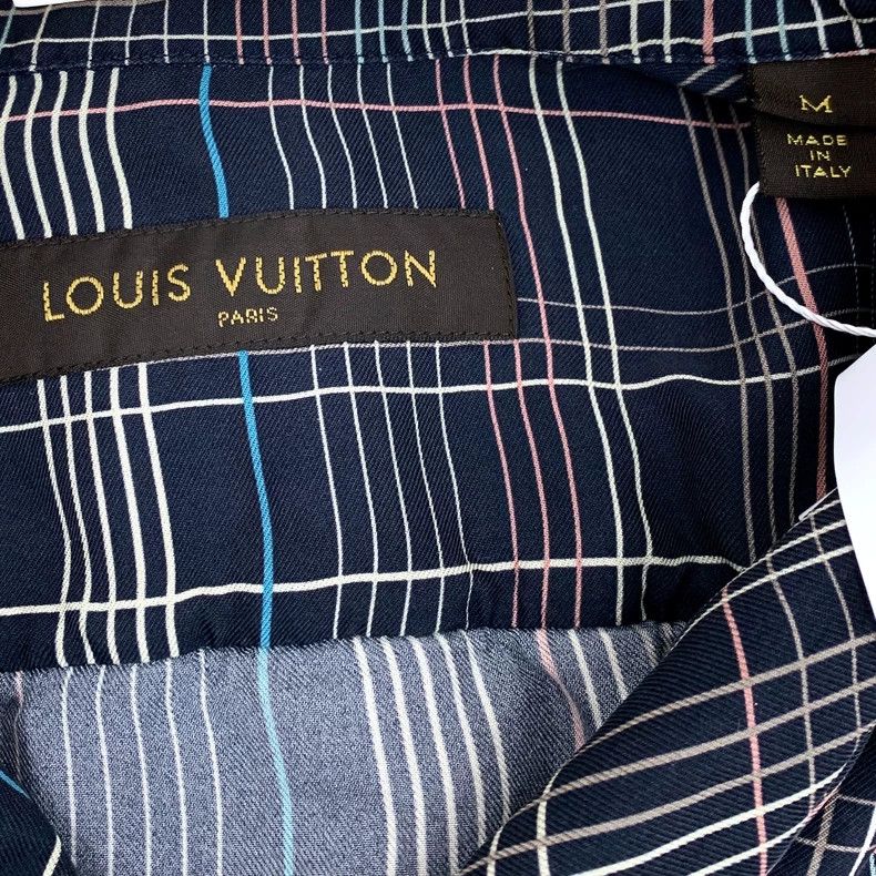 Louis Vuitton louis vuitton silk long sleeve shirt-dmc Size US M / EU 48-50 / 2 - 6 Thumbnail