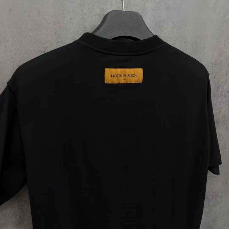Louis Vuitton Louis Vuitton Logo Black Short Sleeve T-Shirt-dmc Size US XL / EU 56 / 4 - 4 Thumbnail