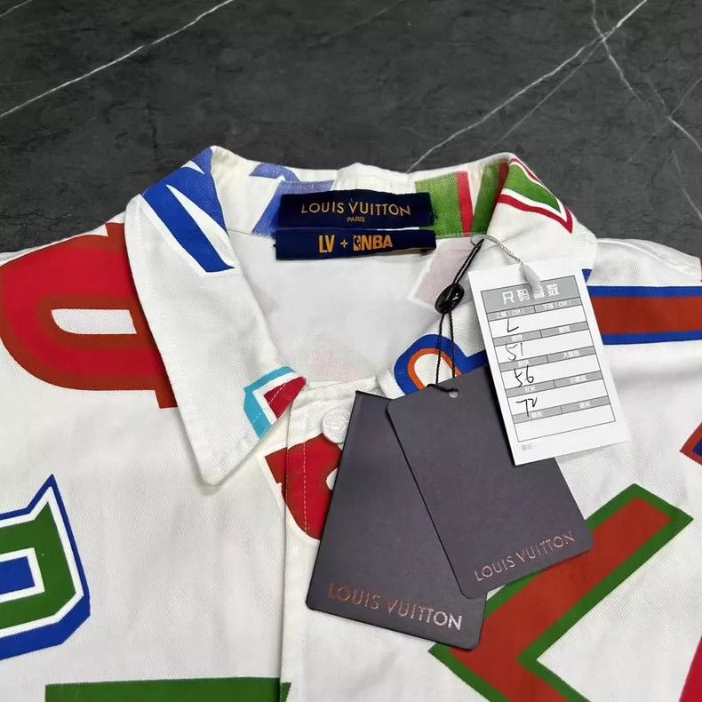 Louis Vuitton louis vuitton nba logo short sleeve shirt-dmc Size US L / EU 52-54 / 3 - 3 Thumbnail