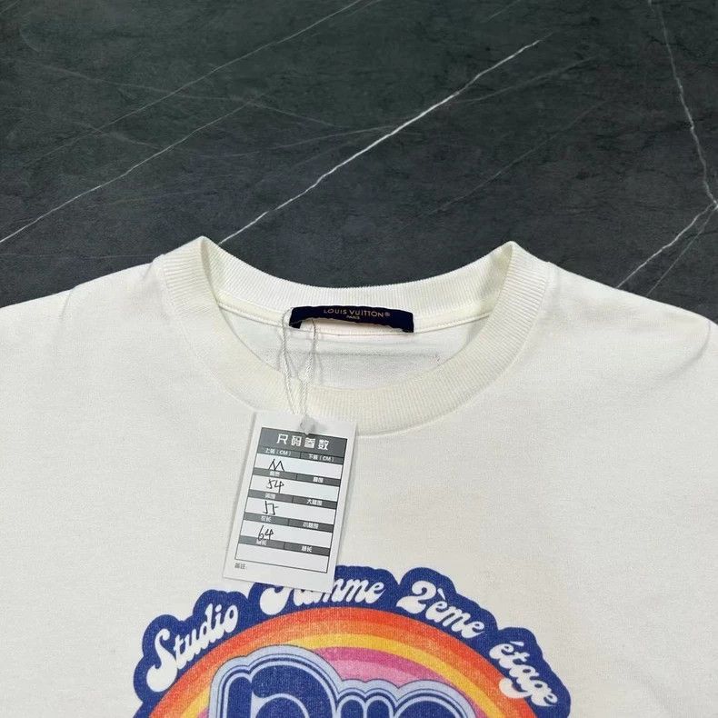 Louis Vuitton louis vuitton rainbow logo short sleeve shirt-dmc Size US M / EU 48-50 / 2 - 3 Thumbnail
