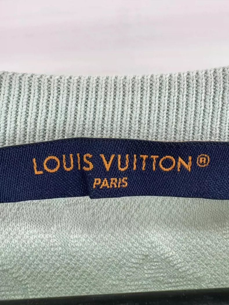 Louis Vuitton louis vuitton green short sleeve tee-dmc Size US L / EU 52-54 / 3 - 6 Thumbnail