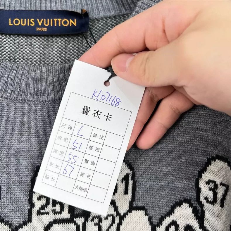 Louis Vuitton louis vuitton graphic knit sweater for men-dmc Size US L / EU 52-54 / 3 - 8 Thumbnail