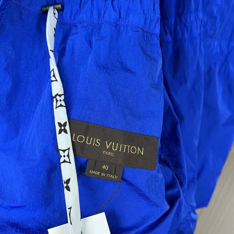 Louis Vuitton louis vuitton blue drawstring zip jacket-dmc Size US M / EU 48-50 / 2 - 5 Thumbnail
