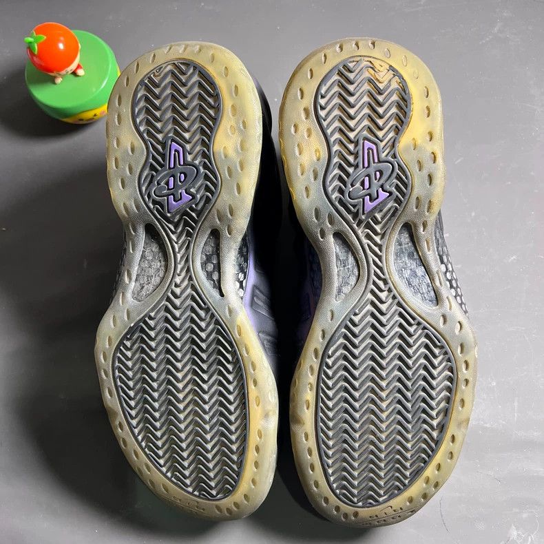 Nike nike foamposite sneakers size 42.5-dmc Size US 9.5 / EU 42-43 - 7 Thumbnail