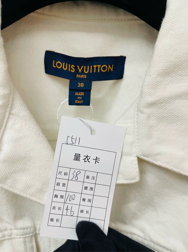 Louis Vuitton white cropped denim jacket by louis vuitton-dmc Size US M / EU 48-50 / 2 - 4 Thumbnail