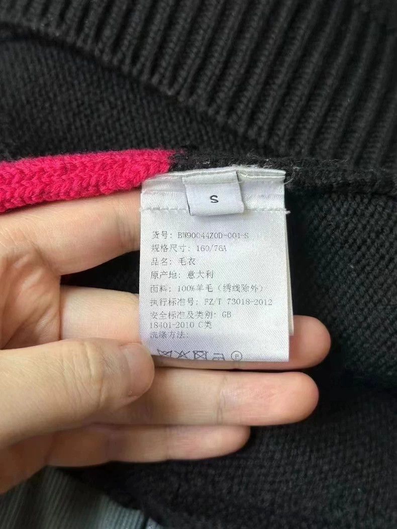 Givenchy givenchy black star pattern sweater-dmc Size US S / EU 44-46 / 1 - 4 Thumbnail
