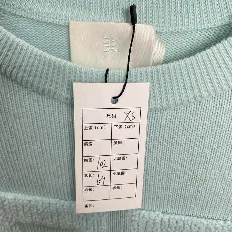 Givenchy givenchy mint green logo sweater-dmc Size US XS / EU 42 / 0 - 2 Thumbnail