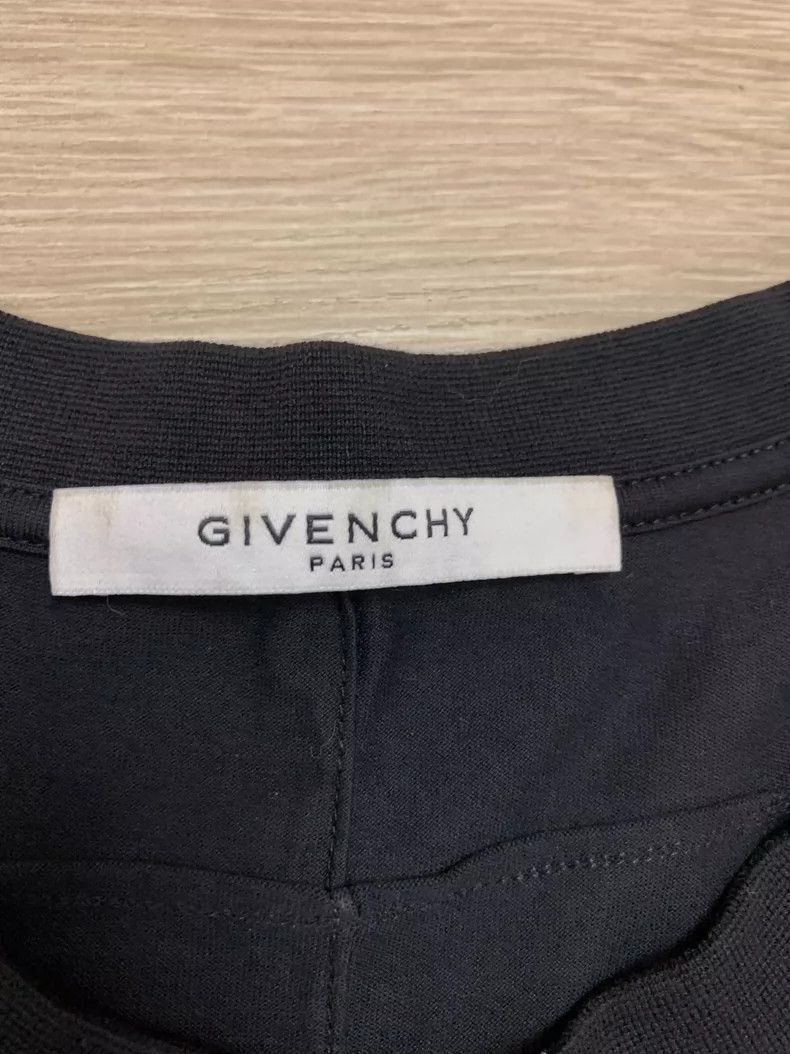 Givenchy givenchy shark graphic short sleeve t-shirt-dmc Size US L / EU 52-54 / 3 - 3 Thumbnail