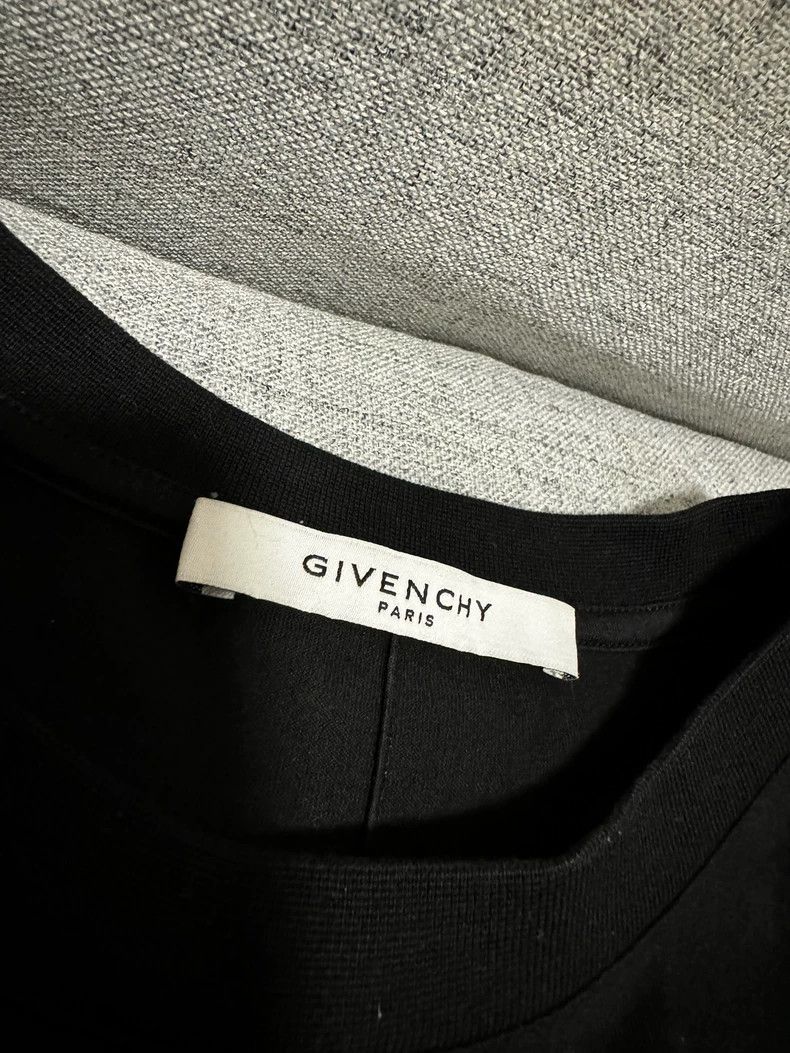 Givenchy givenchy shark graphic t-shirt-dmc Size US M / EU 48-50 / 2 - 3 Thumbnail