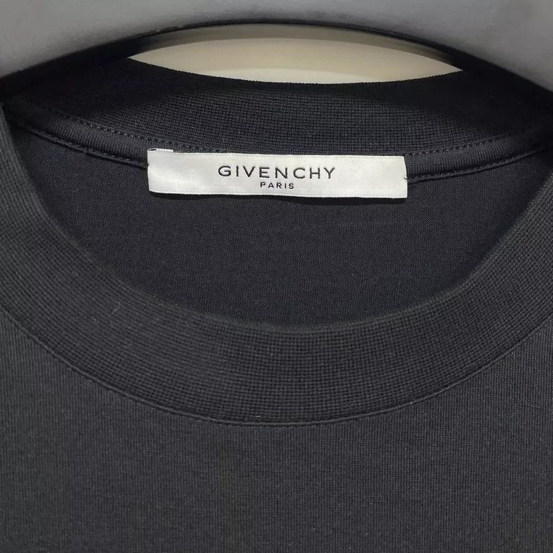 Givenchy givenchy graphic short sleeve shirt size medium-dmc Size US M / EU 48-50 / 2 - 3 Thumbnail