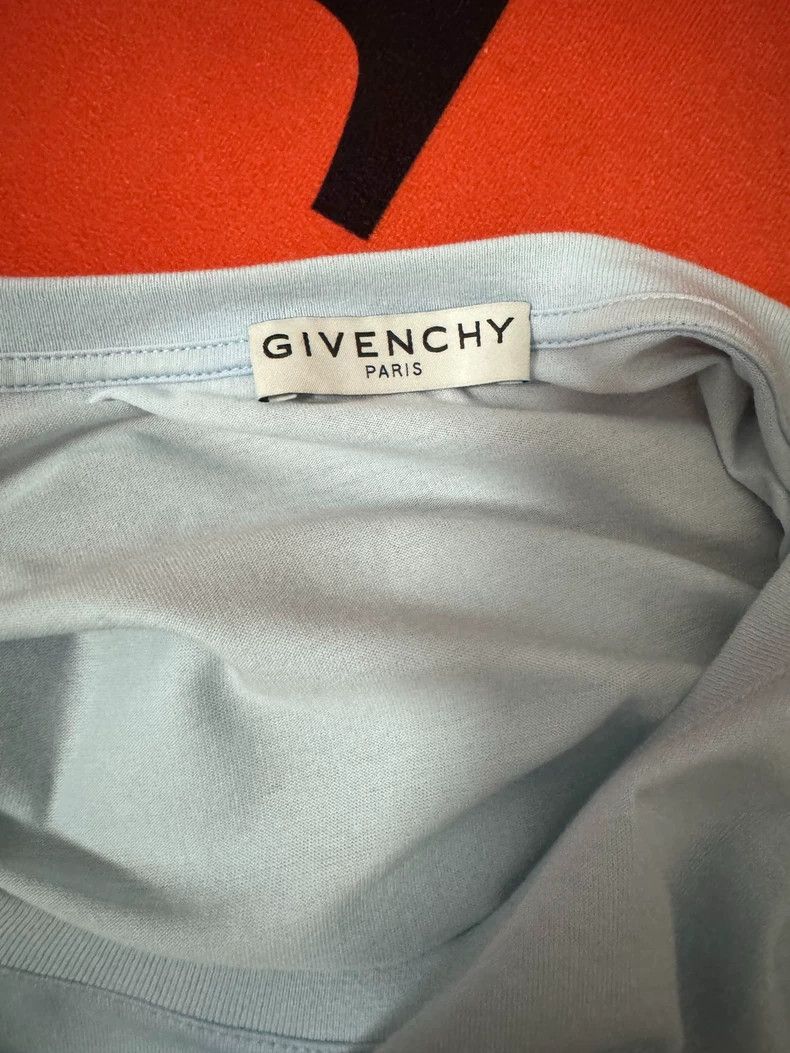 Givenchy givenchy logo embroidered light blue t-shirt-dmc Size US M / EU 48-50 / 2 - 3 Thumbnail