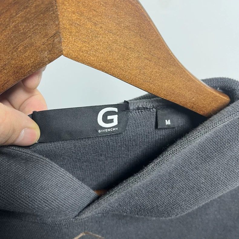 Givenchy givenchy embroidered logo hoodie medium size-dmc Size US M / EU 48-50 / 2 - 3 Thumbnail