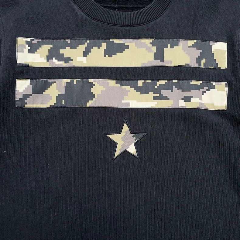 Givenchy givenchy camouflage print sweatshirt with star-dmc Size US S / EU 44-46 / 1 - 4 Thumbnail