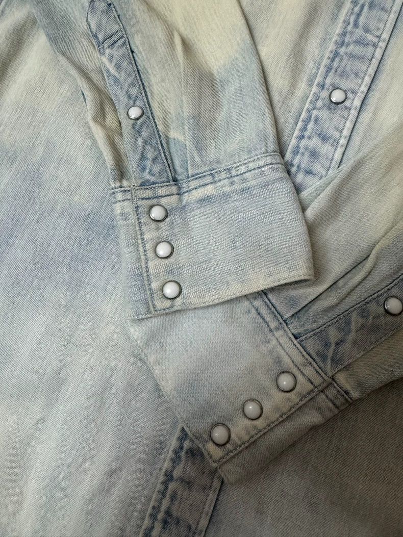 Visvim vintage visvim denim shirt in light wash-dmc Size US M / EU 48-50 / 2 - 2 Thumbnail