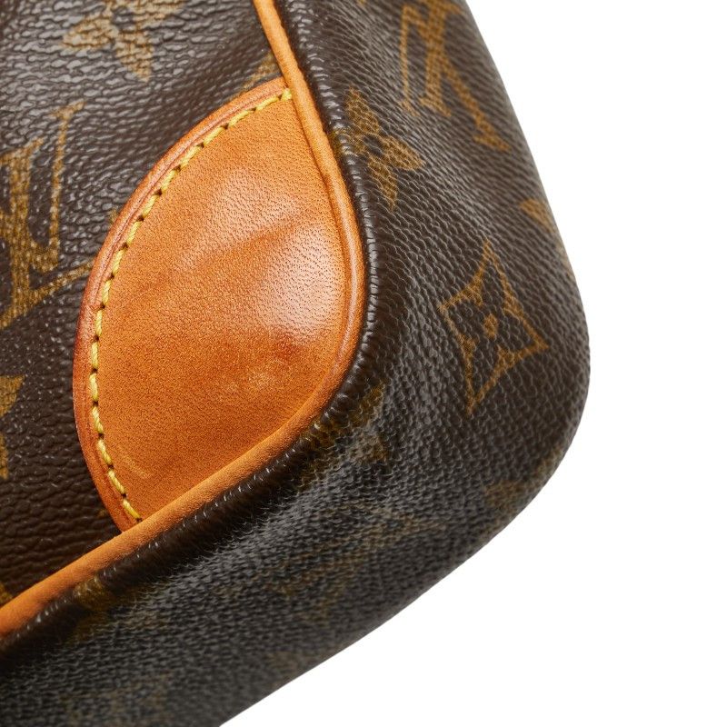 Louis Vuitton Louis Vuitton Louis Vuitton Danube Monogram Shoulder Bag Canvas Crossbody Bag M45266 Size ONE SIZE - 4 Thumbnail
