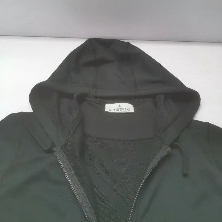Stone Island Stone Island Black Zip-Up Hoodie for Men Size US S / EU 44-46 / 1 - 9 Thumbnail